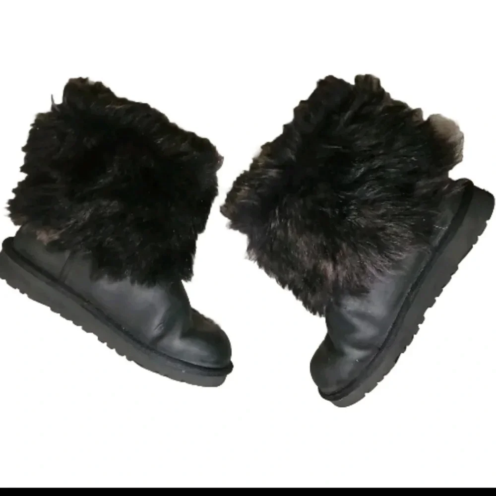 UGG Australia Big Girls Black Leather Ellee Fur Trim Boot 3